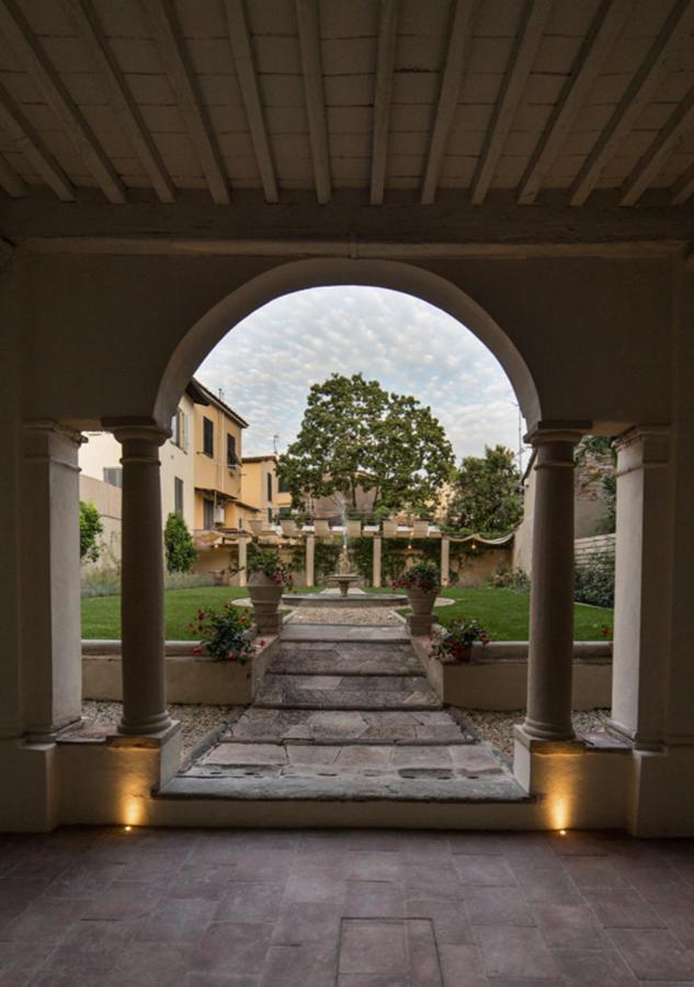 Lucus Exclusive Bed And Breakfast Lucca Exterior foto
