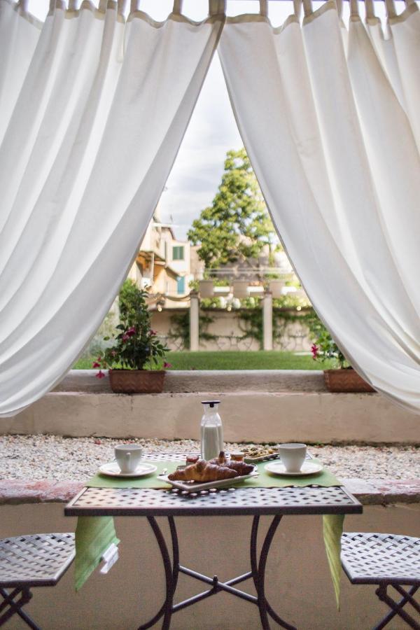 Lucus Exclusive Bed And Breakfast Lucca Exterior foto